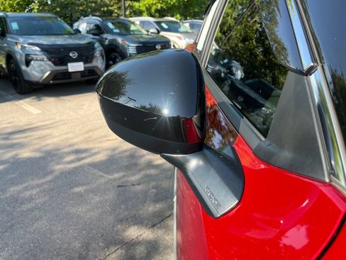 Certified 2025 Nissan Kicks SV FWD image 39