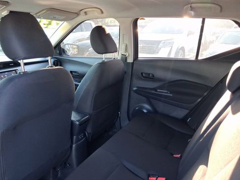 Used 2023 Nissan Kicks S FWD image 8