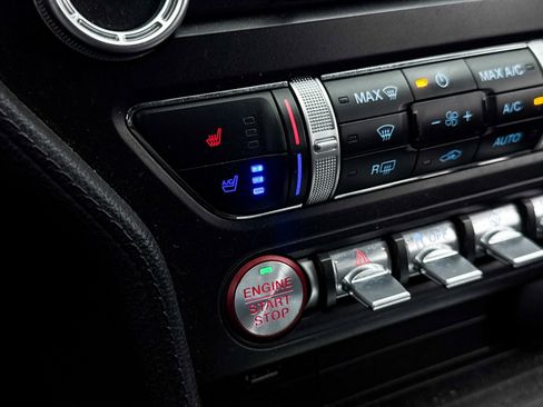 Used 2020 Ford Mustang Premium image 21