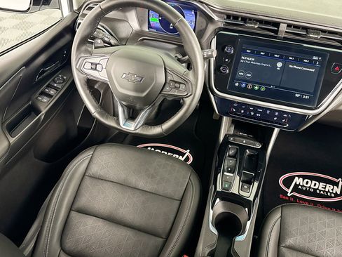 Used 2023 Chevrolet Bolt LT w/ Infotainment Package image 33