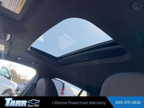 New 2026 Chevrolet Trax RS w/ Sunroof Package FWD image 16