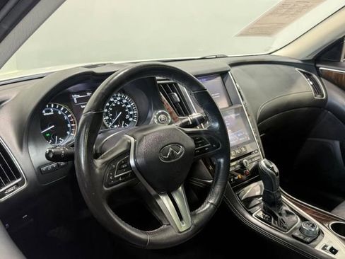 Used 2019 INFINITI Q50 Luxe w/ Essential Package (3.0T Luxe) image 13