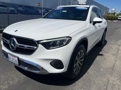 Used 2023 Mercedes-Benz GLC 300 image 9