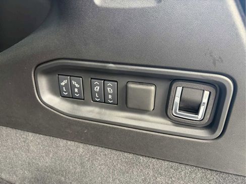 Used 2026 Cadillac Vistiq Sport w/ LPO, Floor Liner Package AWD/4WD image 29