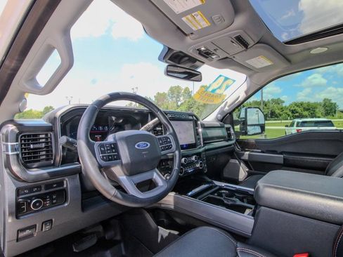 Used 2024 Ford F350 Lariat w/ Lariat Ultimate Package AWD/4WD image 17