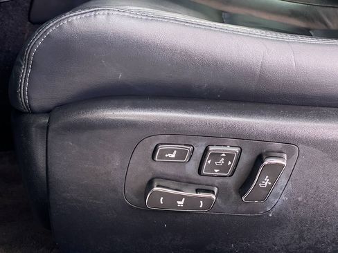 Used 2016 Lexus LS 460 image 17