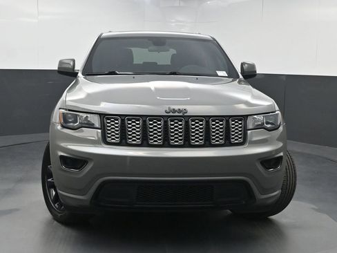 Used 2021 Jeep Grand Cherokee Laredo X RWD image 38