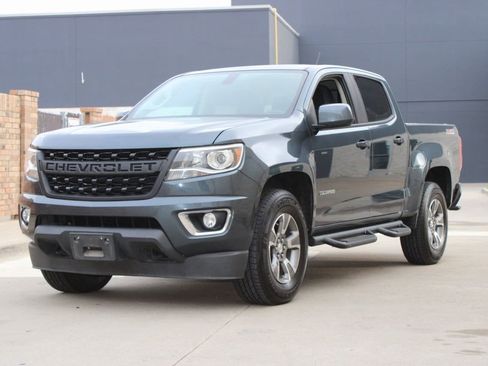 Used 2019 Chevrolet Colorado Z71 image 2