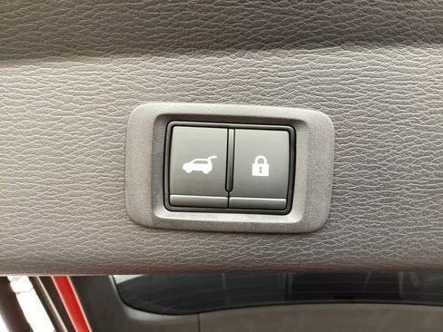 Used 2022 Mitsubishi Outlander SE image 17