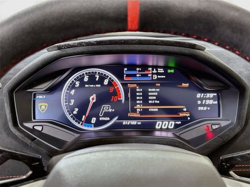 Used 2018 Lamborghini Huracan Performante AWD/4WD image 17