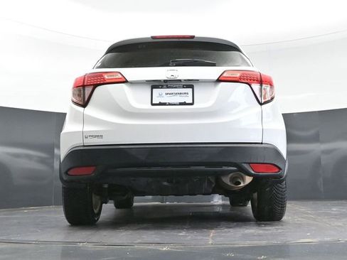 Used 2018 Honda HR-V LX image 34