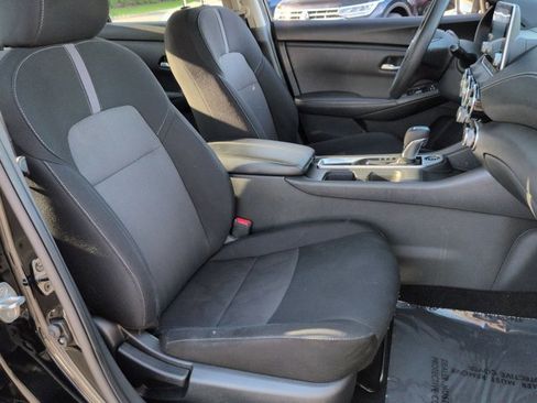 Used 2023 Nissan Sentra SV FWD image 28