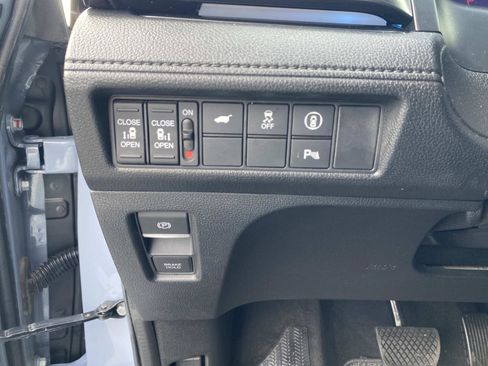 Used 2023 Honda Odyssey Elite image 15