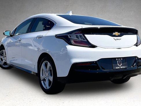 Used 2018 Chevrolet Volt LT FWD image 3
