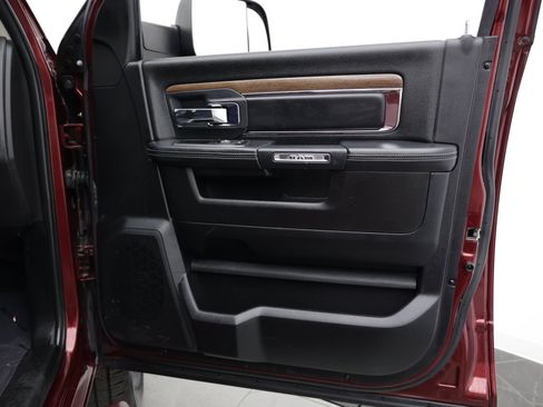Used 2018 RAM 2500 Laramie w/ Sport Appearance Group AWD/4WD image 36