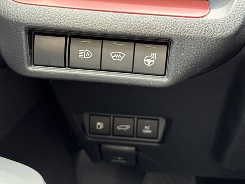 New 2026 Toyota Prius Plug-In Hybrid FWD image 29