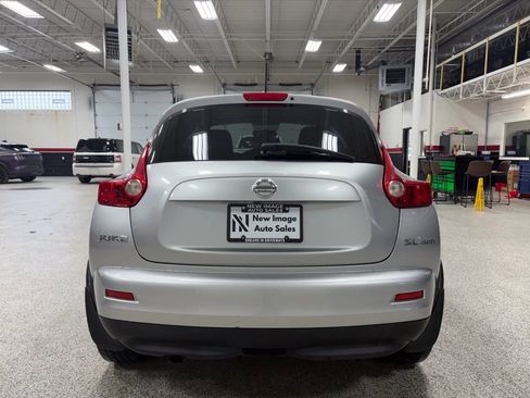 Used 2011 Nissan Juke SL AWD/4WD image 12