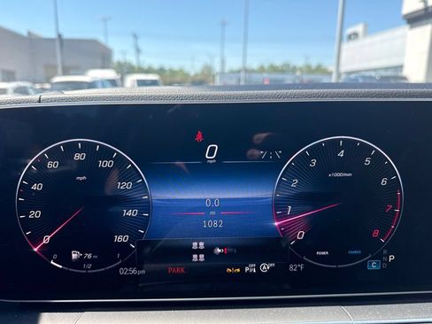 Used 2025 Mercedes-Benz GLS 450 4MATIC image 10