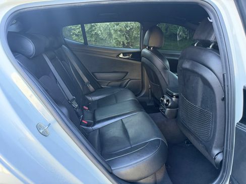 Used 2022 Kia Stinger GT-Line RWD image 31