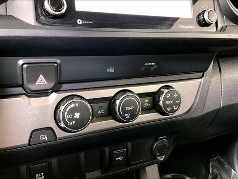 Used 2021 Toyota Tacoma SR image 33