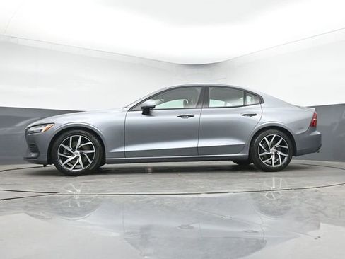 Used 2020 Volvo S60 T5 Momentum w/ Protection Package Premier FWD image 32