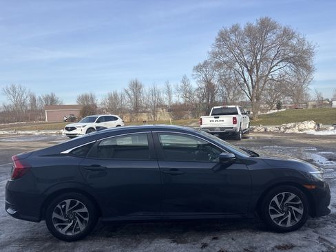 Used 2017 Honda Civic EX image 2