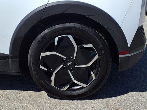 Used 2024 Hyundai Ioniq 5 SEL image 4