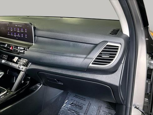Certified 2025 Kia Seltos SX w/ SX Sunroof Package AWD/4WD image 19