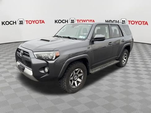 Used 2020 Toyota 4Runner TRD Off-Road image 2
