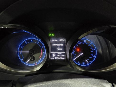 Used 2014 Toyota Corolla S image 33