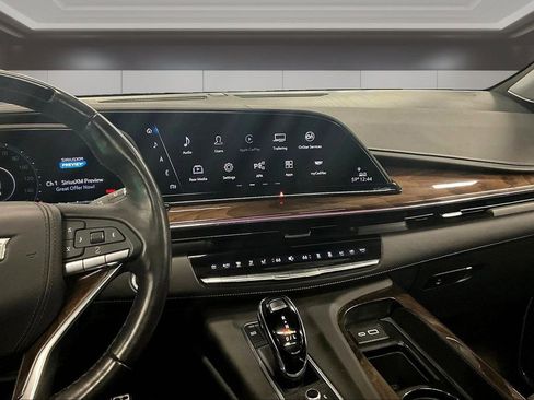 Used 2023 Cadillac Escalade ESV Premium Luxury Platinum w/ LPO, Floor Liner Package AWD/4WD image 9
