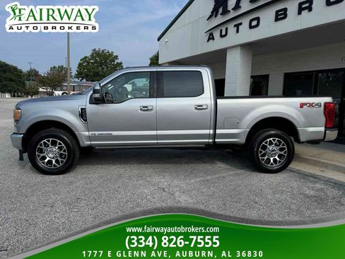 Used 2021 Ford F250 Lariat w/ Lariat Ultimate Package AWD/4WD image 9