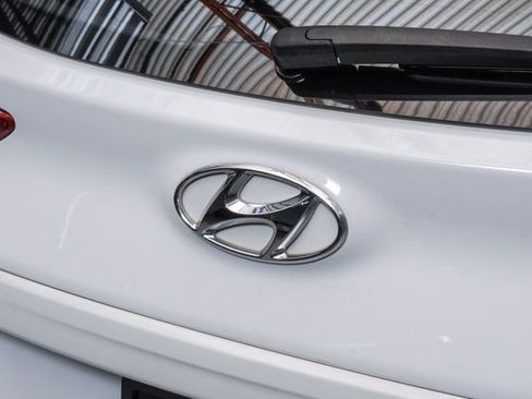 Used 2021 Hyundai Kona SE image 53