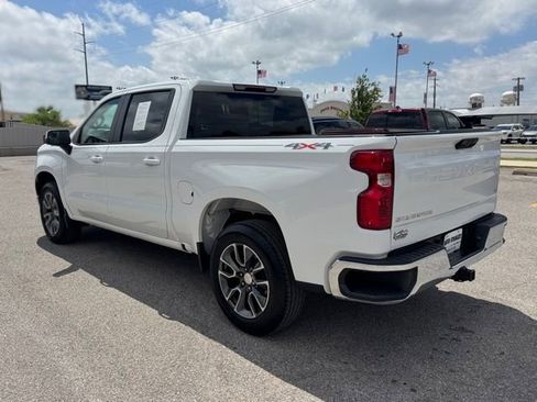 Used 2023 Chevrolet Silverado 1500 LT AWD/4WD image 4