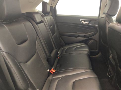 Used 2021 Ford Edge Titanium AWD/4WD image 19