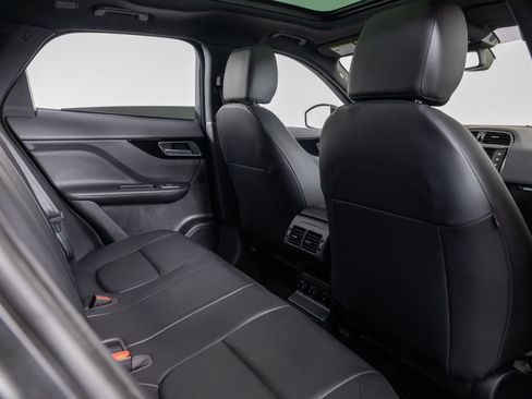 Used 2018 Jaguar F-PACE Premium AWD/4WD image 22