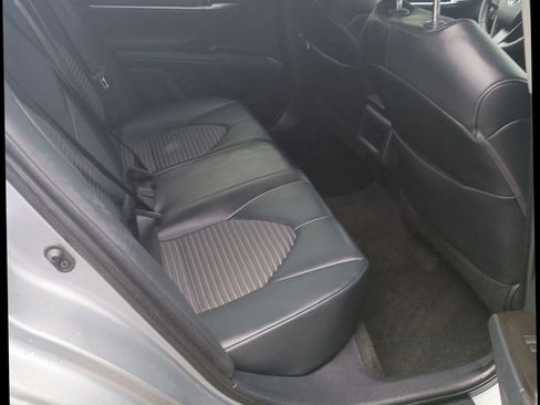 Used 2021 Toyota Camry SE FWD image 23