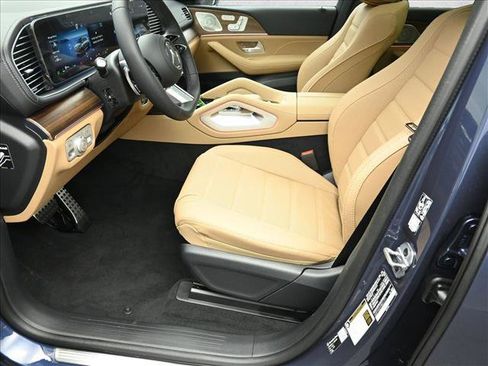 Certified 2026 Mercedes-Benz GLS 450 4MATIC image 9