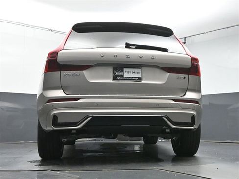 Used 2026 Volvo XC60 B5 Plus w/ Protection Package Premier image 38