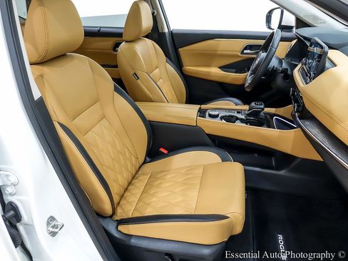 Used 2022 Nissan Rogue Platinum w/ Head-Up Display Package image 35