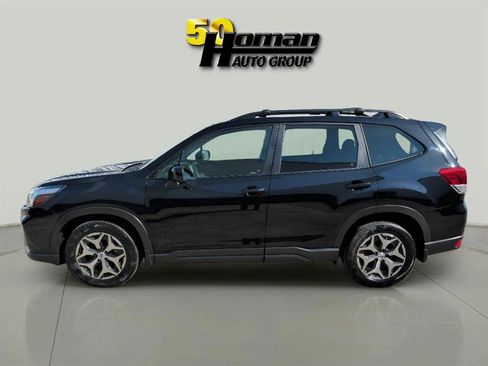 Used 2019 Subaru Forester Premium image 2