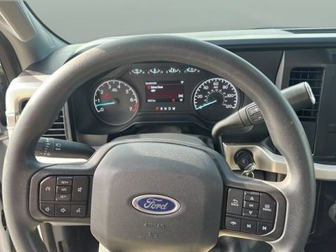 Used 2025 Ford F250 XL w/ XL Off-Road Package AWD/4WD image 13