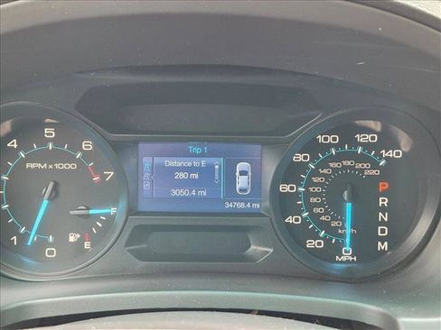 Used 2015 Ford Explorer FWD image 9