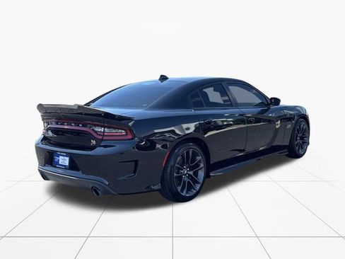 Used 2022 Dodge Charger Scat Pack w/ Navigation & Travel Group RWD image 6