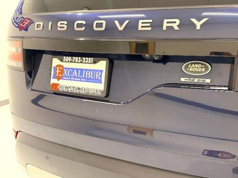 Used 2017 Land Rover Discovery HSE AWD/4WD image 14