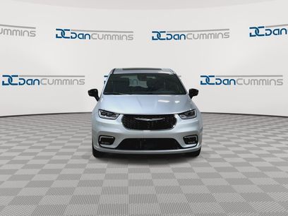 New 2026 Chrysler Pacifica Limited