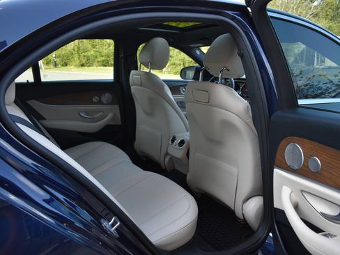Used 2018 Mercedes-Benz E 300 4MATIC w/ Premium 1 Package image 13