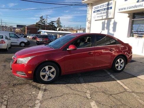 Used 2014 Chevrolet Cruze LT image 17