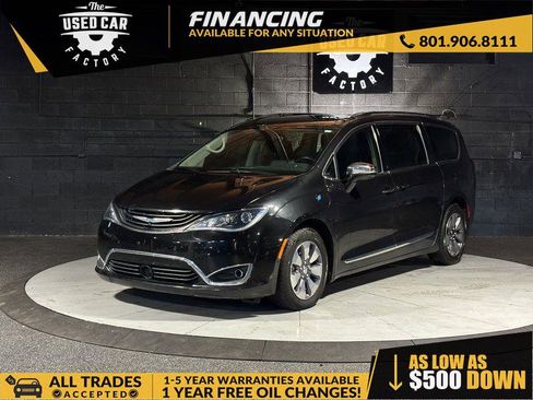 Used 2018 Chrysler Pacifica Limited w/ Advanced Safetytec Group image 1
