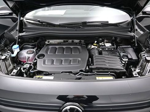 New 2026 Volkswagen Tiguan SE image 15